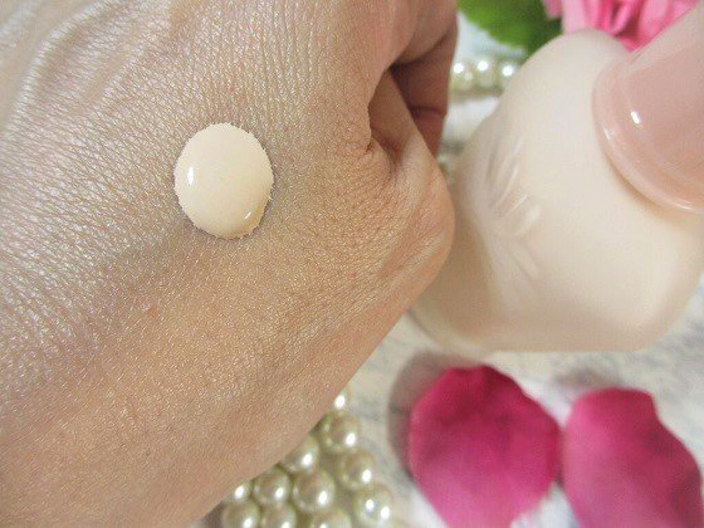 モイスチュアライジング ファンデーション プライマー/PAUL & JOE BEAUTE/化粧下地を使ったクチコミ(5枚目)