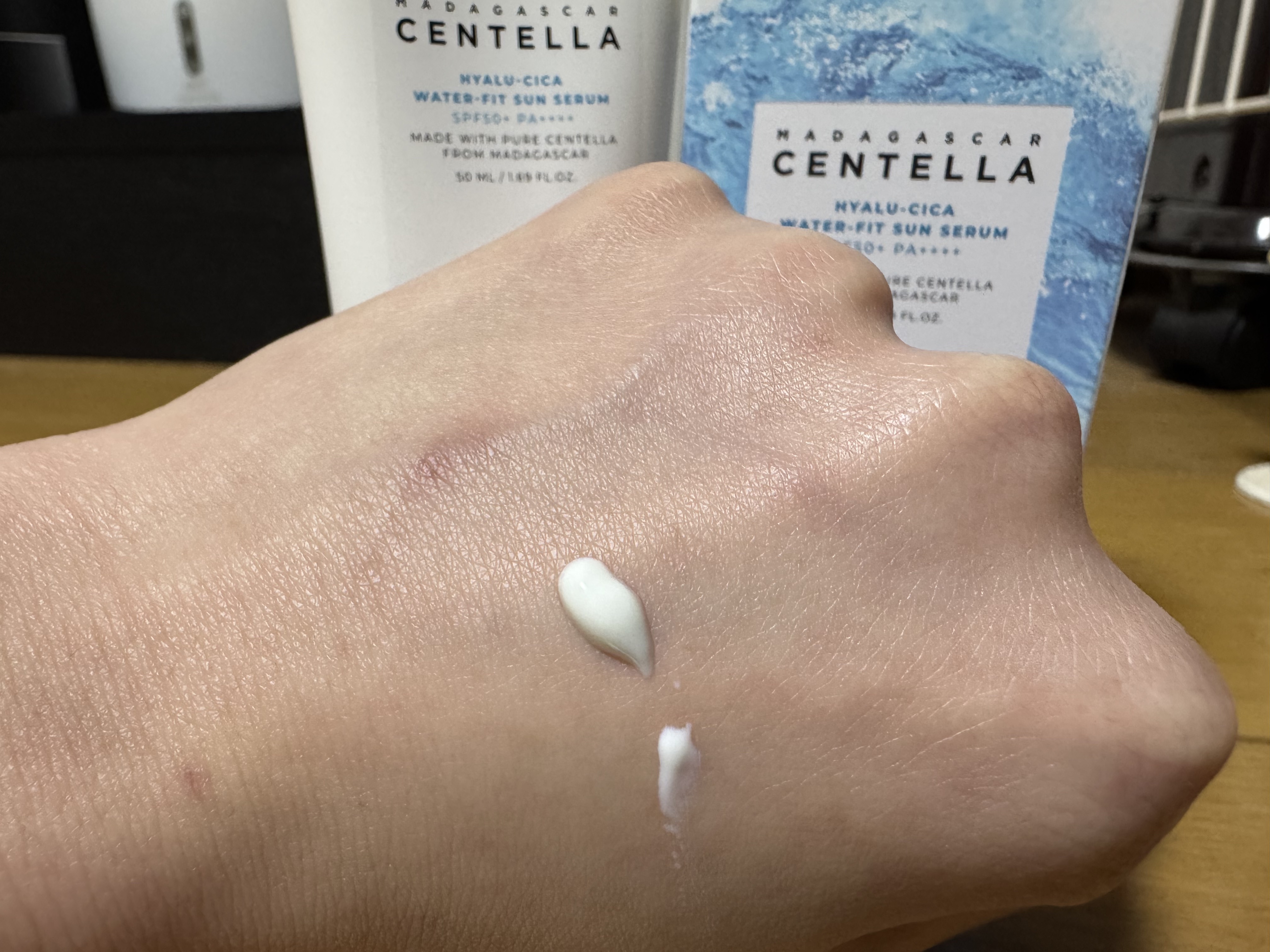 ヒアルーシカ ウォーターフィット サンセラム/SKIN1004/日焼け止めローションを使ったクチコミ（2枚目）