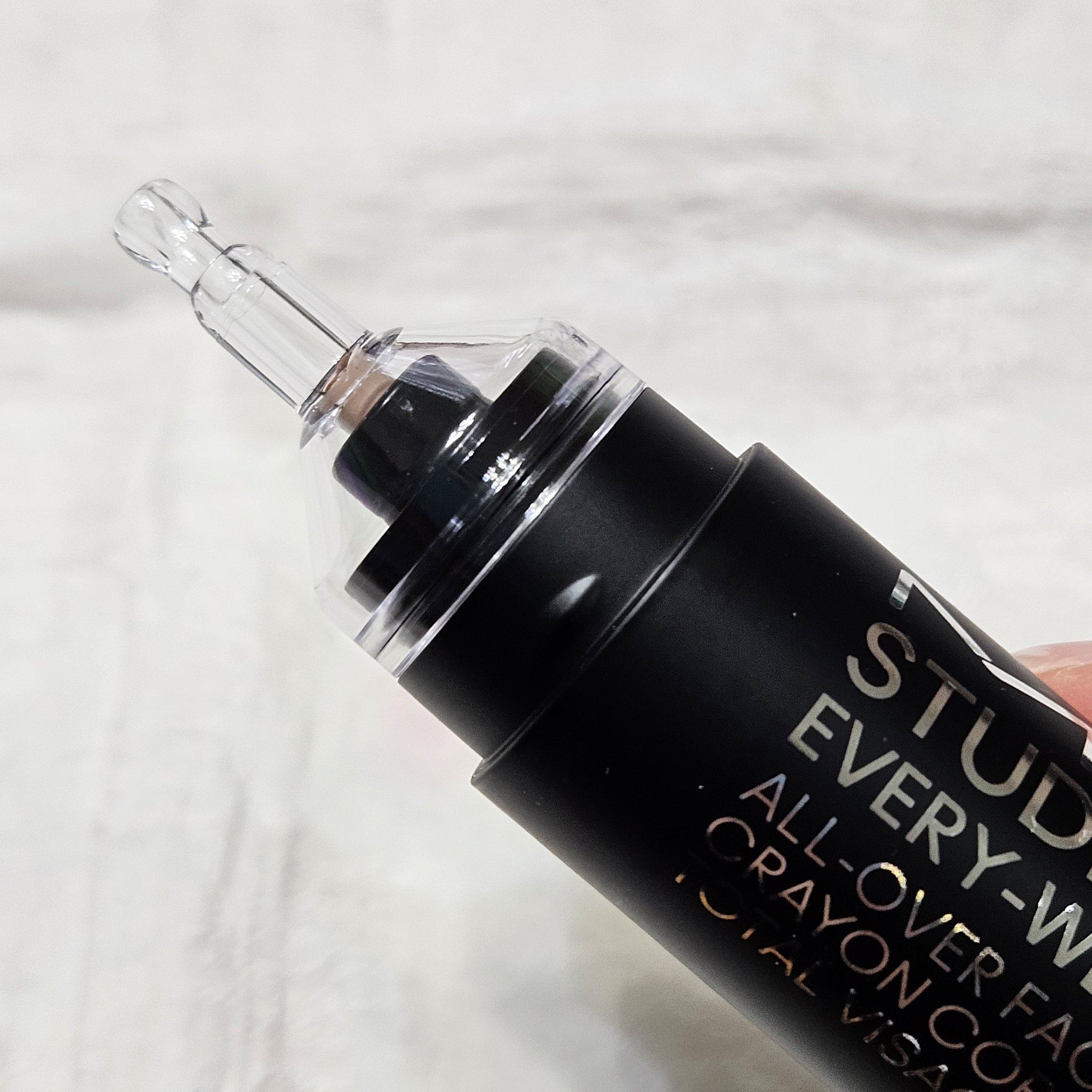 スタジオ フィックス オールオーバー フェイス ペン/M・A・C/リキッドコンシーラーを使ったクチコミ（2枚目）