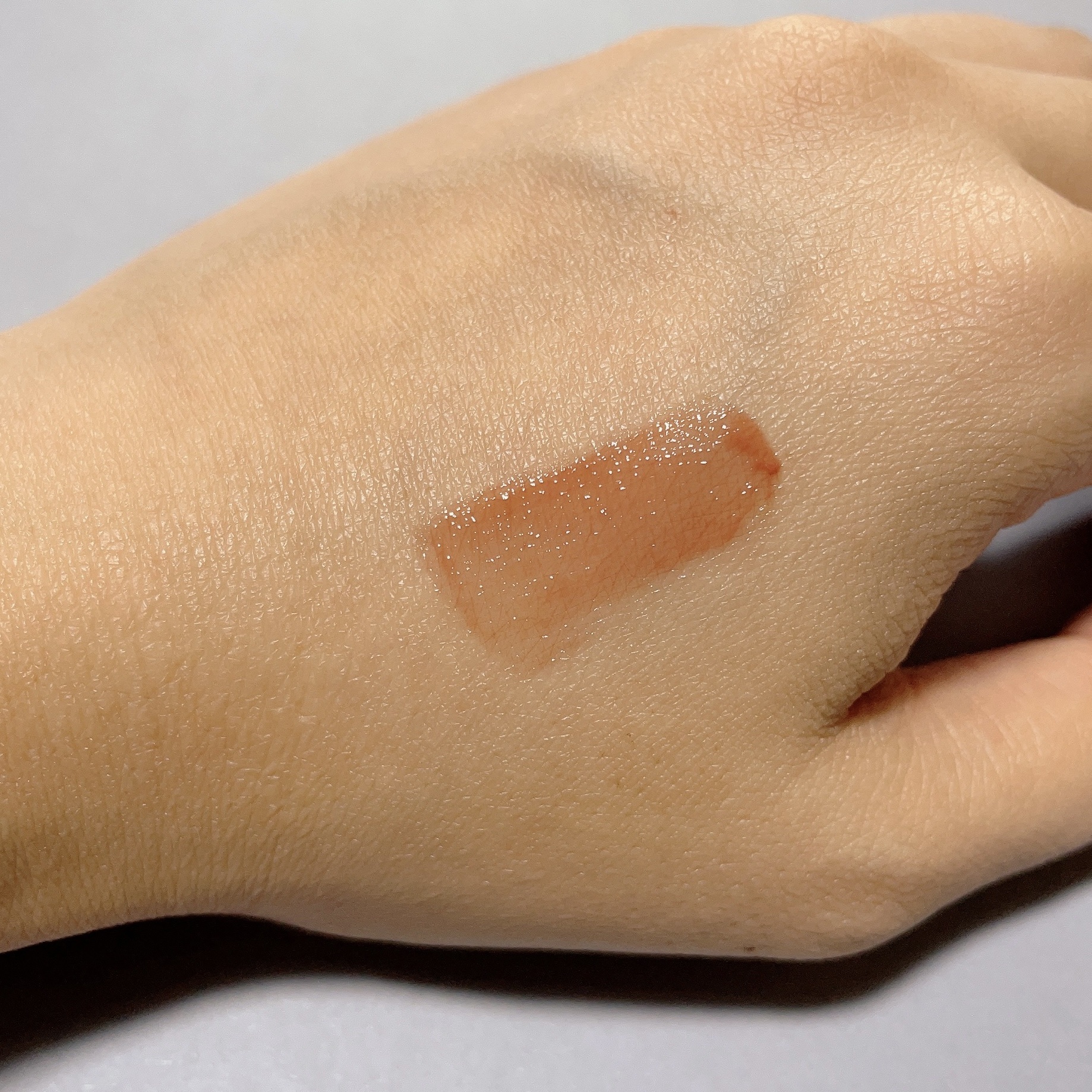 アンドバイロムアンド　グラッシーボムティント/&nd by rom&nd/リップティントを使ったクチコミ（2枚目）