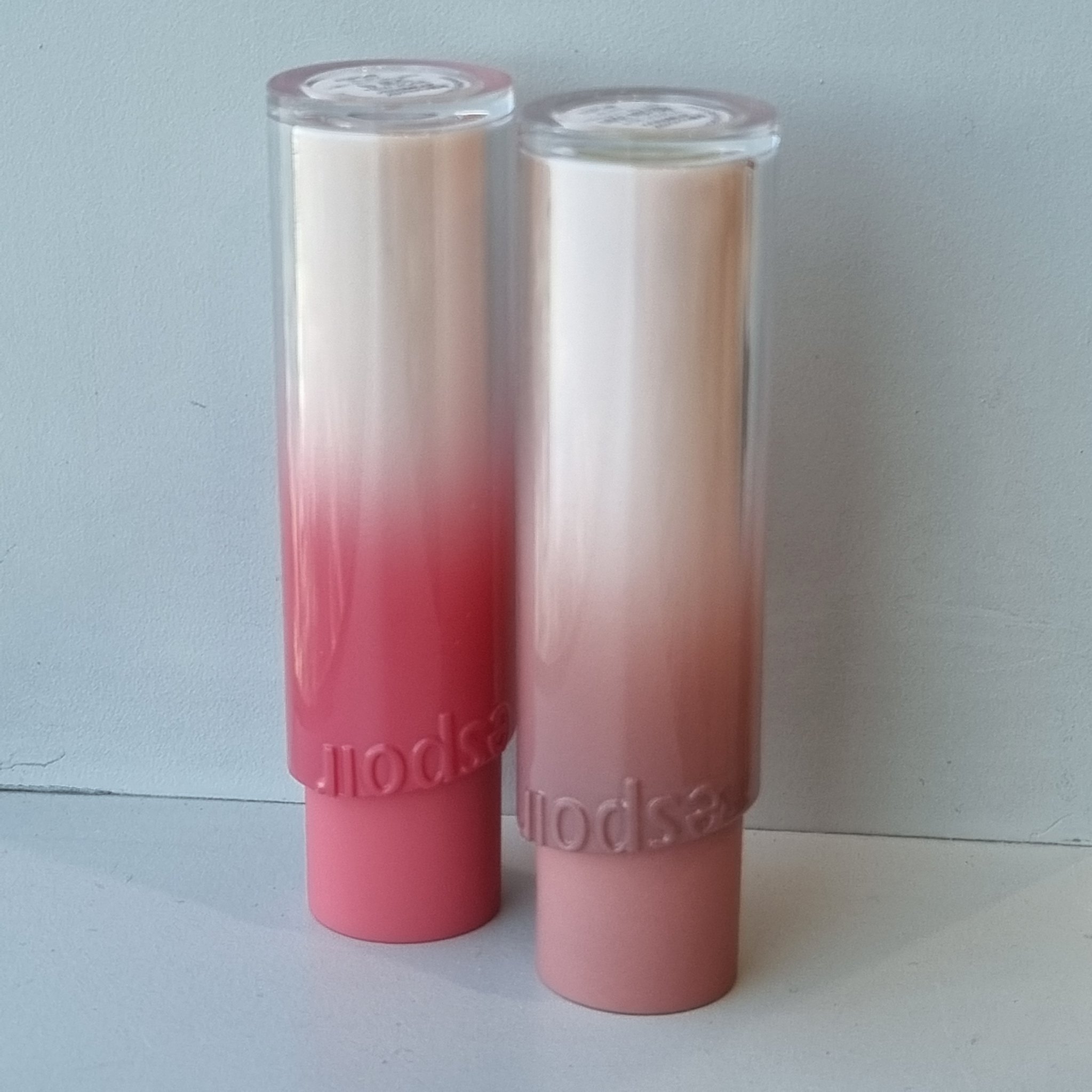 ノーウェアリップスティック バーミンググロー/espoir/口紅を使ったクチコミ（3枚目）