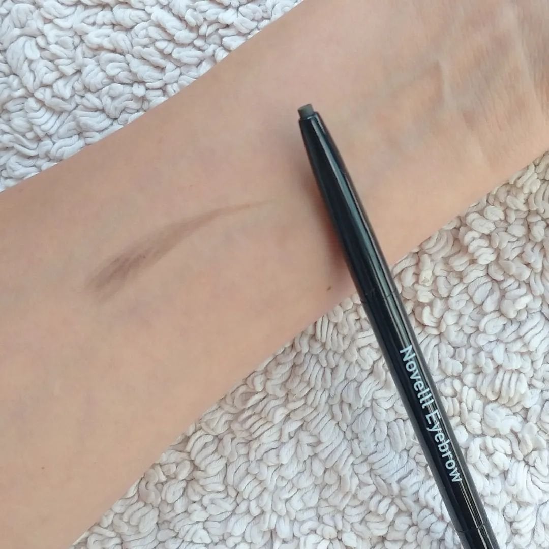 seiko_official on LIPS 「\滑らか/ノベルアイブロウブラック@novellhero軽い力..」(3枚目)