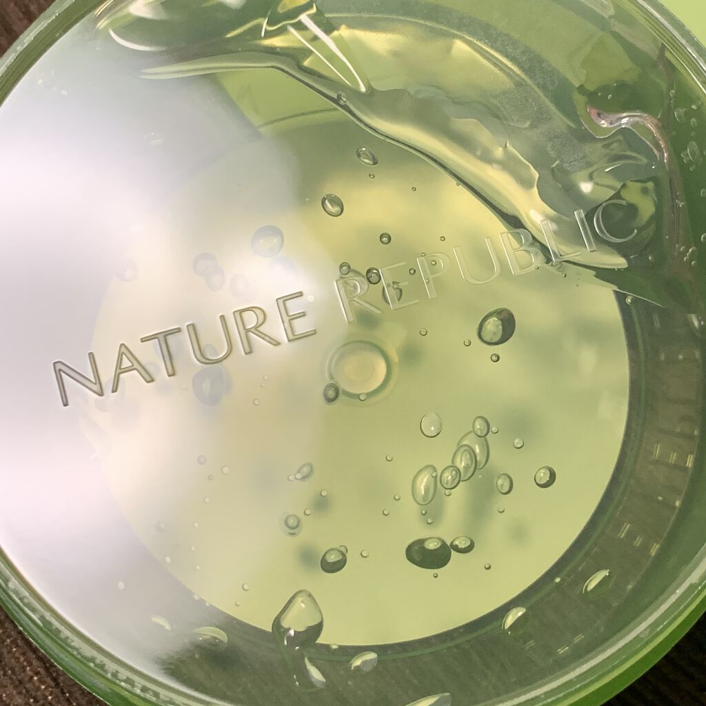 マイルド＆モイスチャーアロエジェル/ネイチャーリパブリック/ボディローションを使ったクチコミ（3枚目）