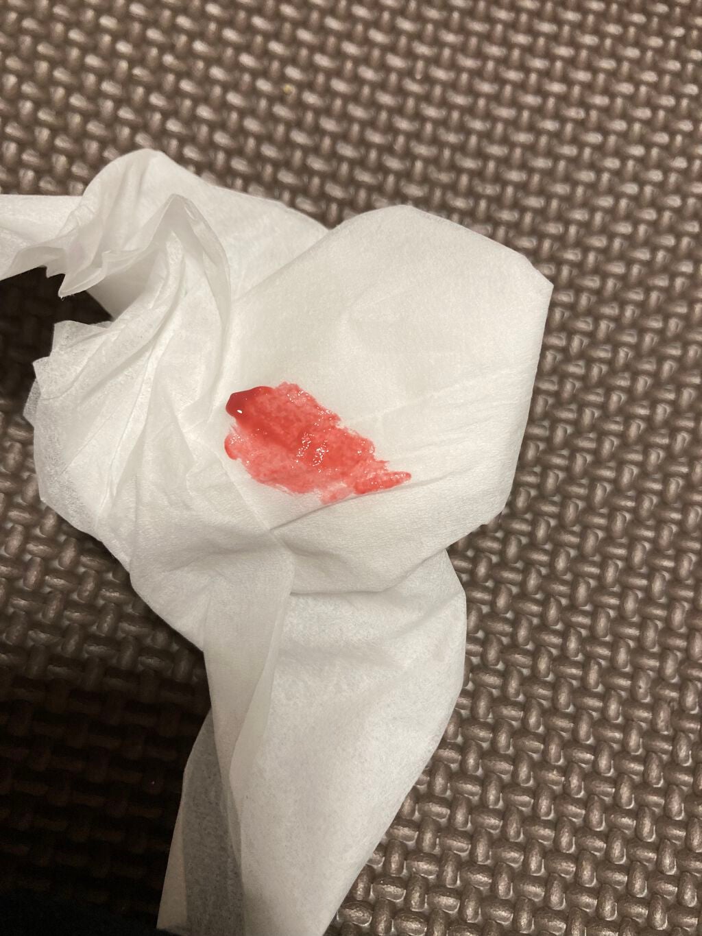 のーん on LIPS 「フラワーノーズのリップ見た目が可愛いくてかいました😍..」(3枚目)