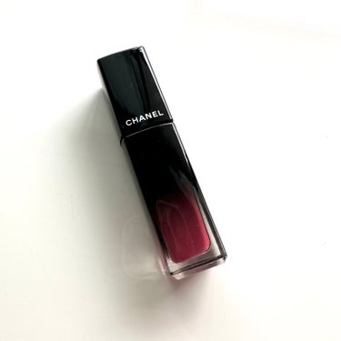 ルージュ アリュール ラック 64 エグジジャンス/CHANEL/口紅を使ったクチコミ（2枚目）