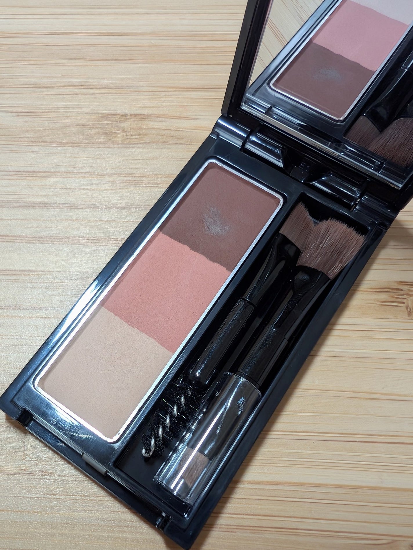 ケイト デザイニングアイブロウ3D/KATE/パウダーアイブロウを使ったクチコミ(7枚目)