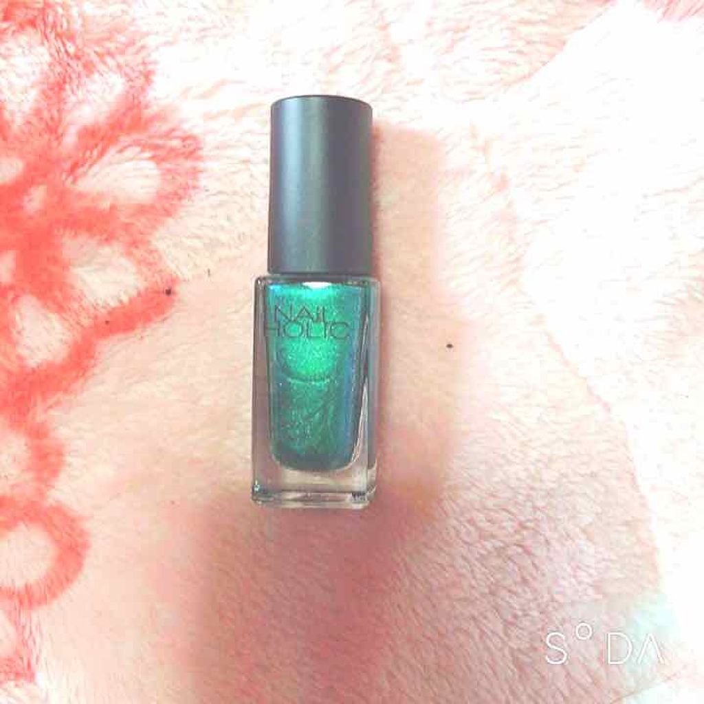 せぃ❅:* on LIPS 「♰左手は緑🧞♂️👗♰薄めの緑♰濃いめの緑♰発色ほんとに良きで..」(3枚目)