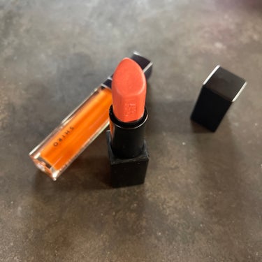 オーデイシャスリップスティック 9461/NARS/口紅を使ったクチコミ（2枚目）