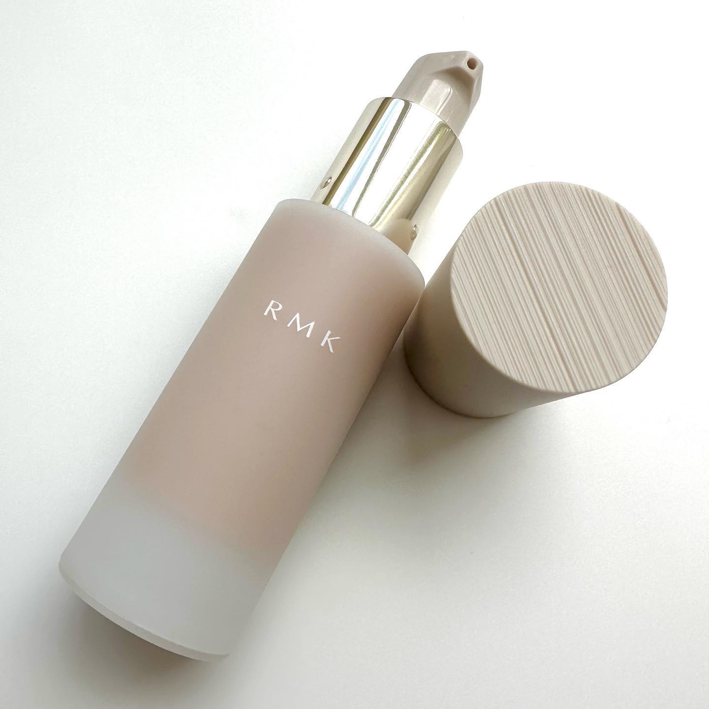 RMK ラスティング ジェルクリーミィファンデーション/RMK/クリーム・エマルジョンファンデーションを使ったクチコミ（3枚目）