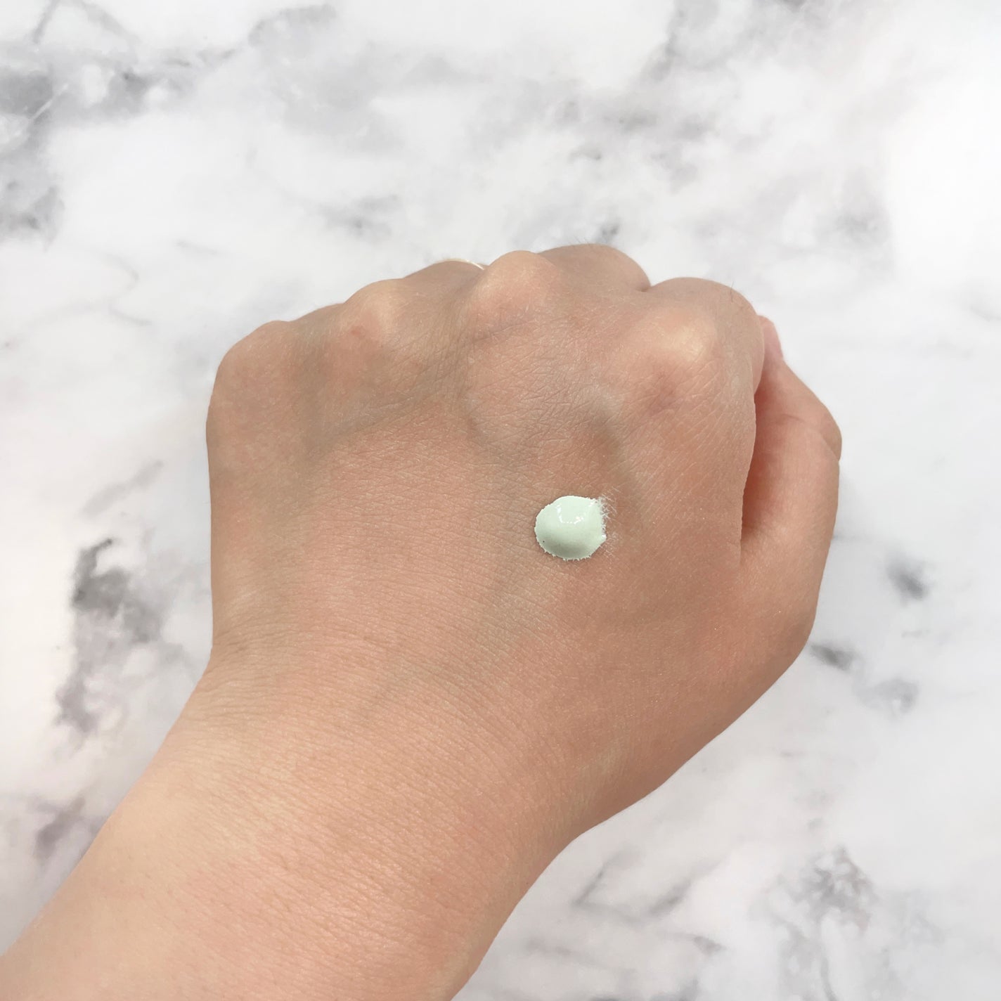 2番 赤みカバーグリーントーンアップクリーム/numbuzin/化粧下地を使ったクチコミ(3枚目)