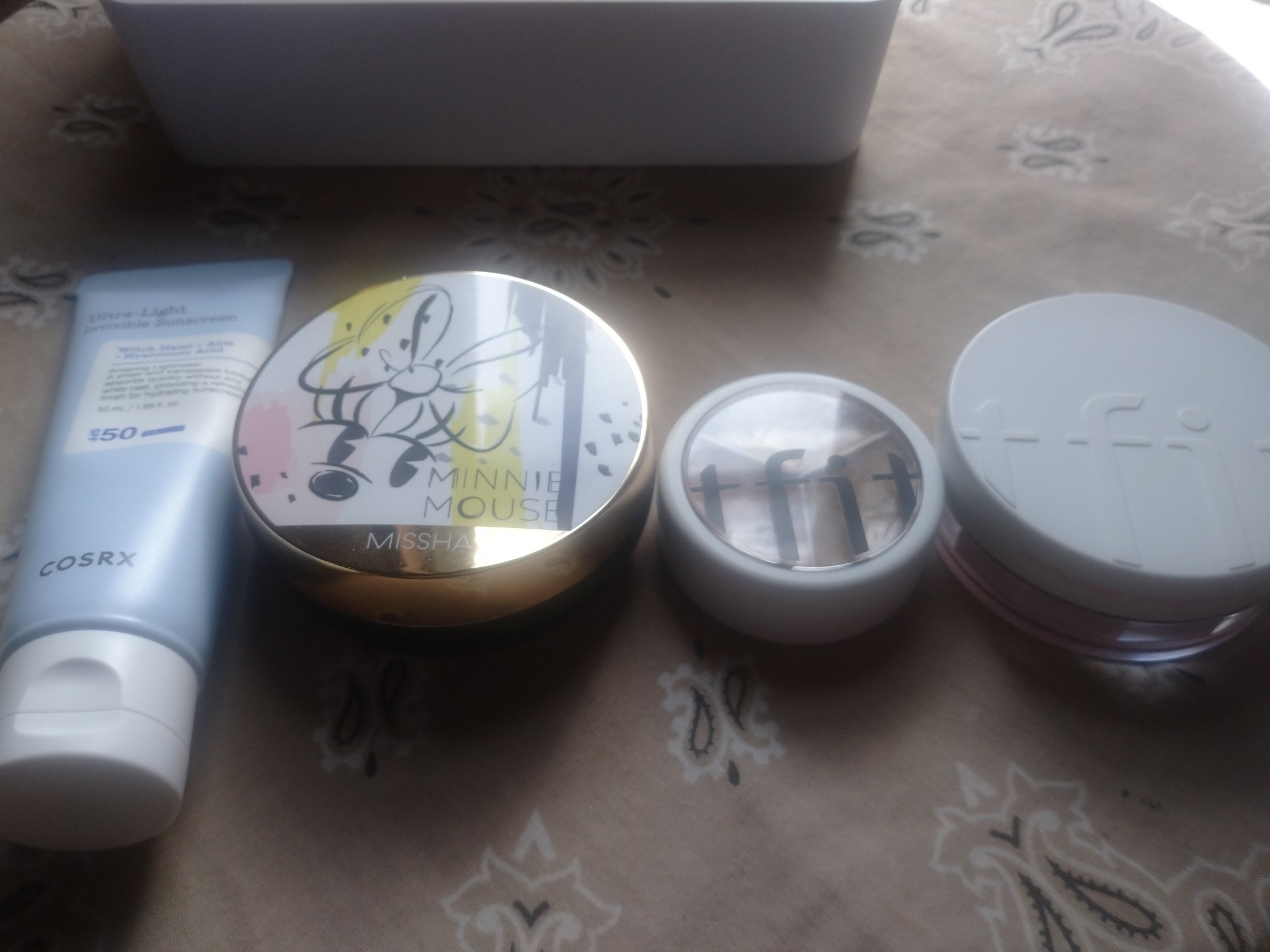 レトロマグネティック アイシャドウパレット/FlowerKnows/アイシャドウパレットを使ったクチコミ（1枚目）