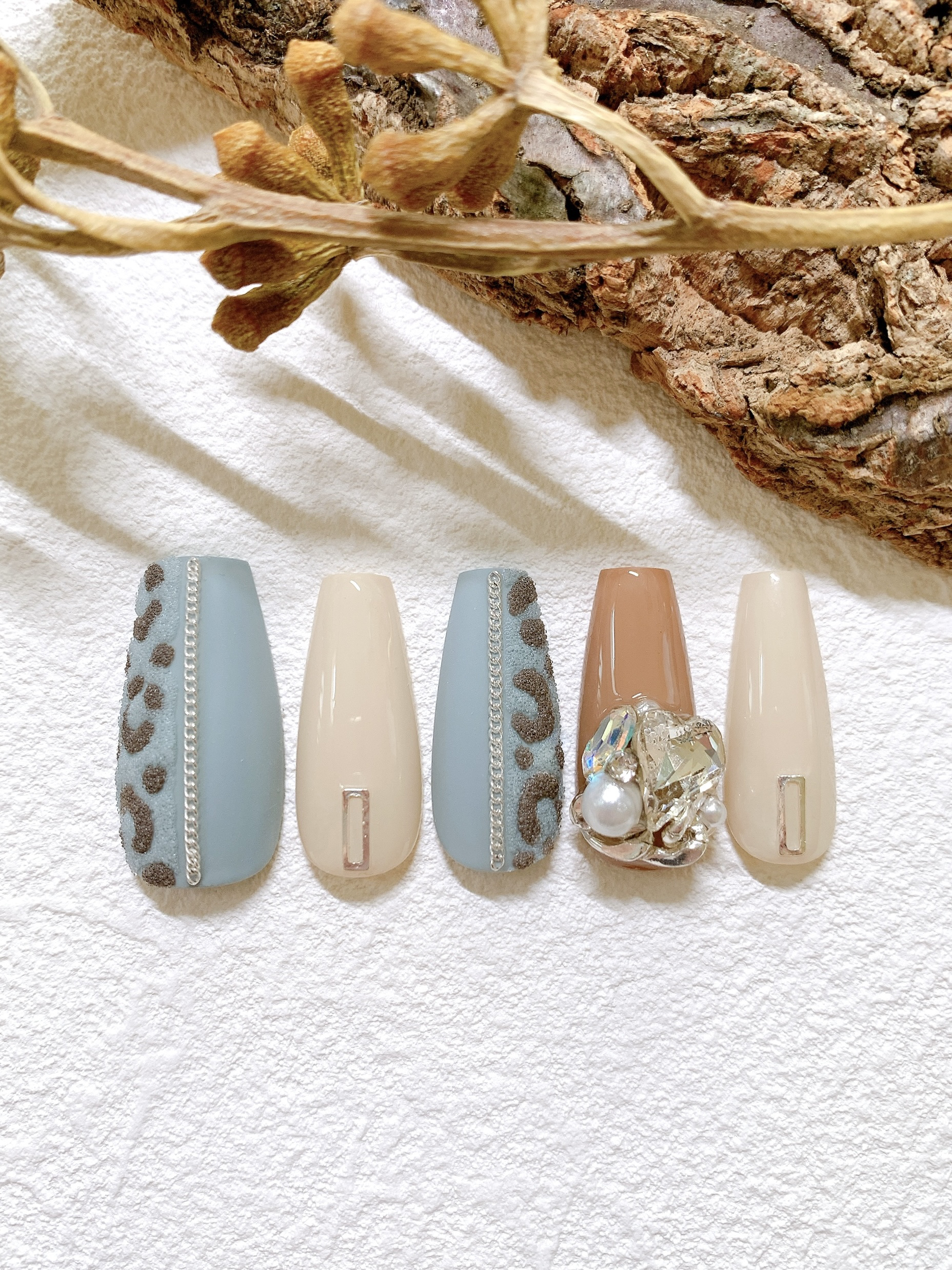 #セルフネイル,#レオパードネイルのネイルデザイン