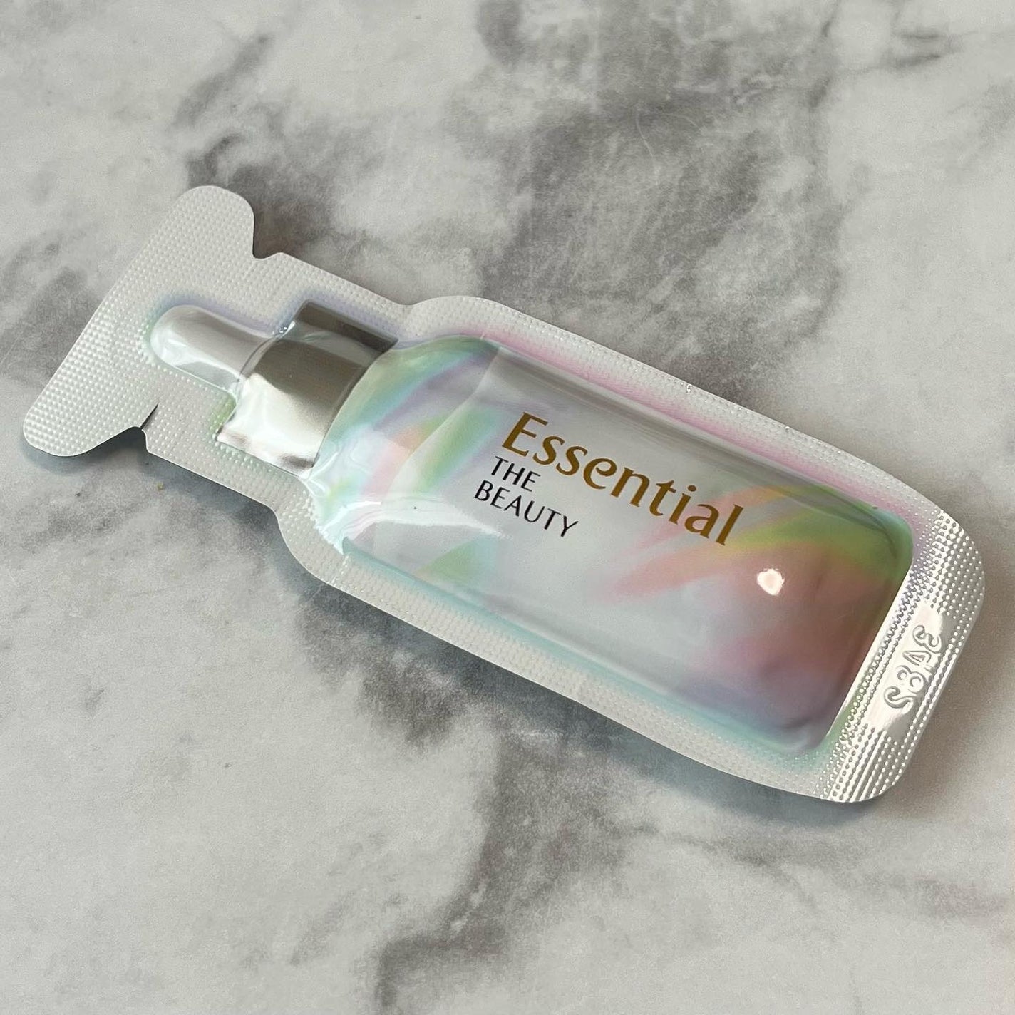 ザビューティ うるツヤチャージヘアパック/エッセンシャル/ヘアマスク・ヘアパックを使ったクチコミ(4枚目)