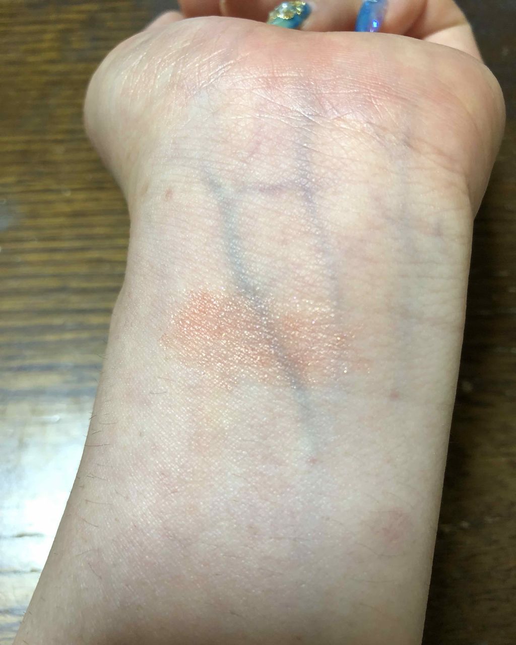 チップオン アイカラー/ettusais/リキッドアイシャドウを使ったクチコミ(3枚目)