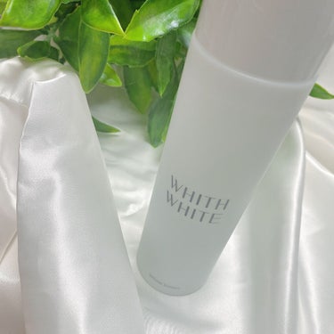 WHITH WHITE 美白 化粧水のクチコミ「くすみ、シミに☀️

WHITH WHITE（フィスホワイト）
美白化粧水


200ml 
.....」（2枚目）