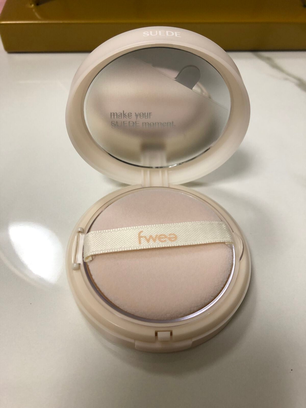 フィーパウダースエード/fwee/ルースパウダーを使ったクチコミ(2枚目)