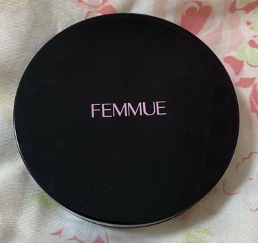 FEMMUE エバーグロウクッション SPF25 PA++のクチコミ「FEMMUE　エバーグロウクッション SPF25 PA++

ベリーベージュ

少し暗めの色味.....」（1枚目）