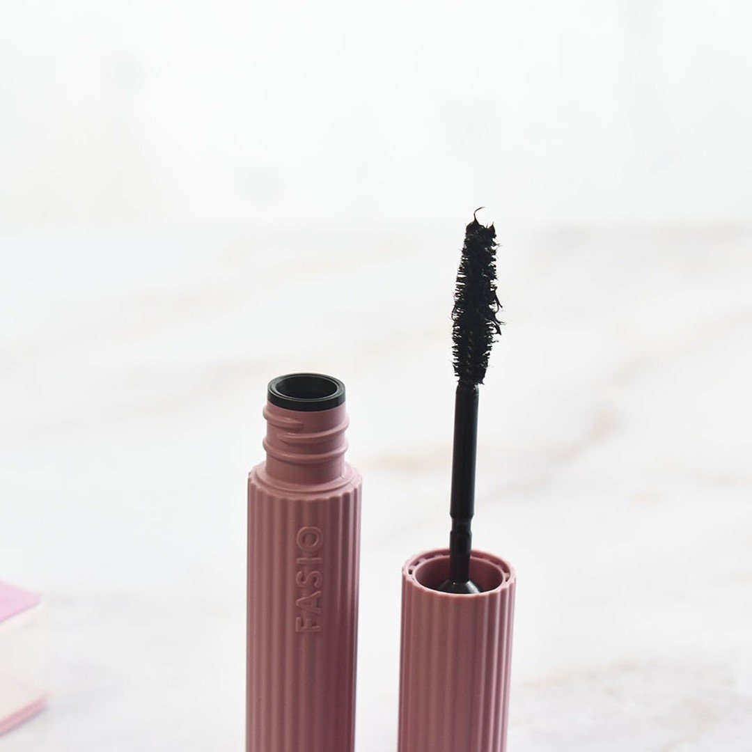 まつパ級 フィルム マスカラ (ロング&ボリューム) 01 ブラック/FASIO/マスカラを使ったクチコミ（3枚目）