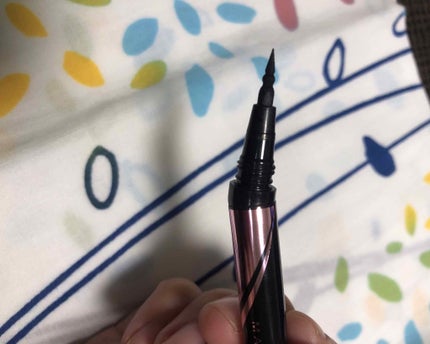 ハイパータイトライナー/MAYBELLINE NEW YORK/リキッドアイライナーを使ったクチコミ(2枚目)