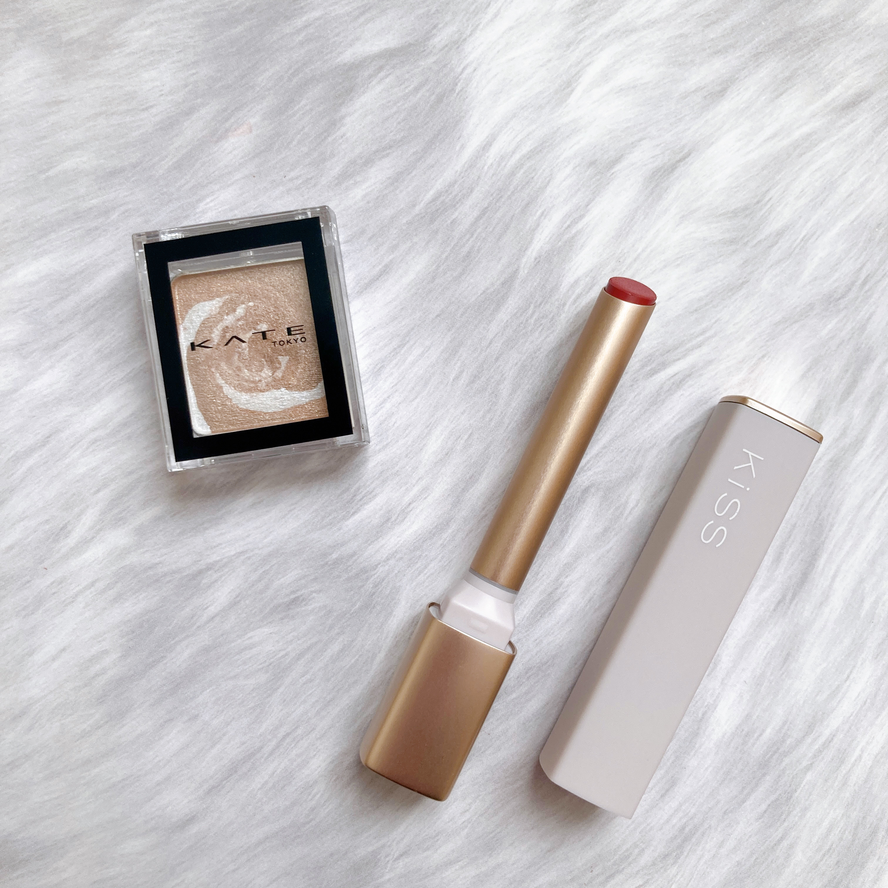 ザ アイカラー(マーブルインク)/KATE/単色アイシャドウを使ったクチコミ（1枚目）