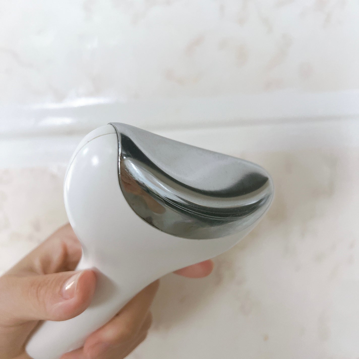 クーリング冷感マッサージ器 fillimilli