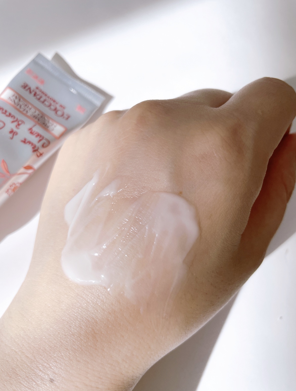 チェリーブロッサム ソフトハンドクリーム 30ml/L'OCCITANE/ハンドクリームを使ったクチコミ（3枚目）