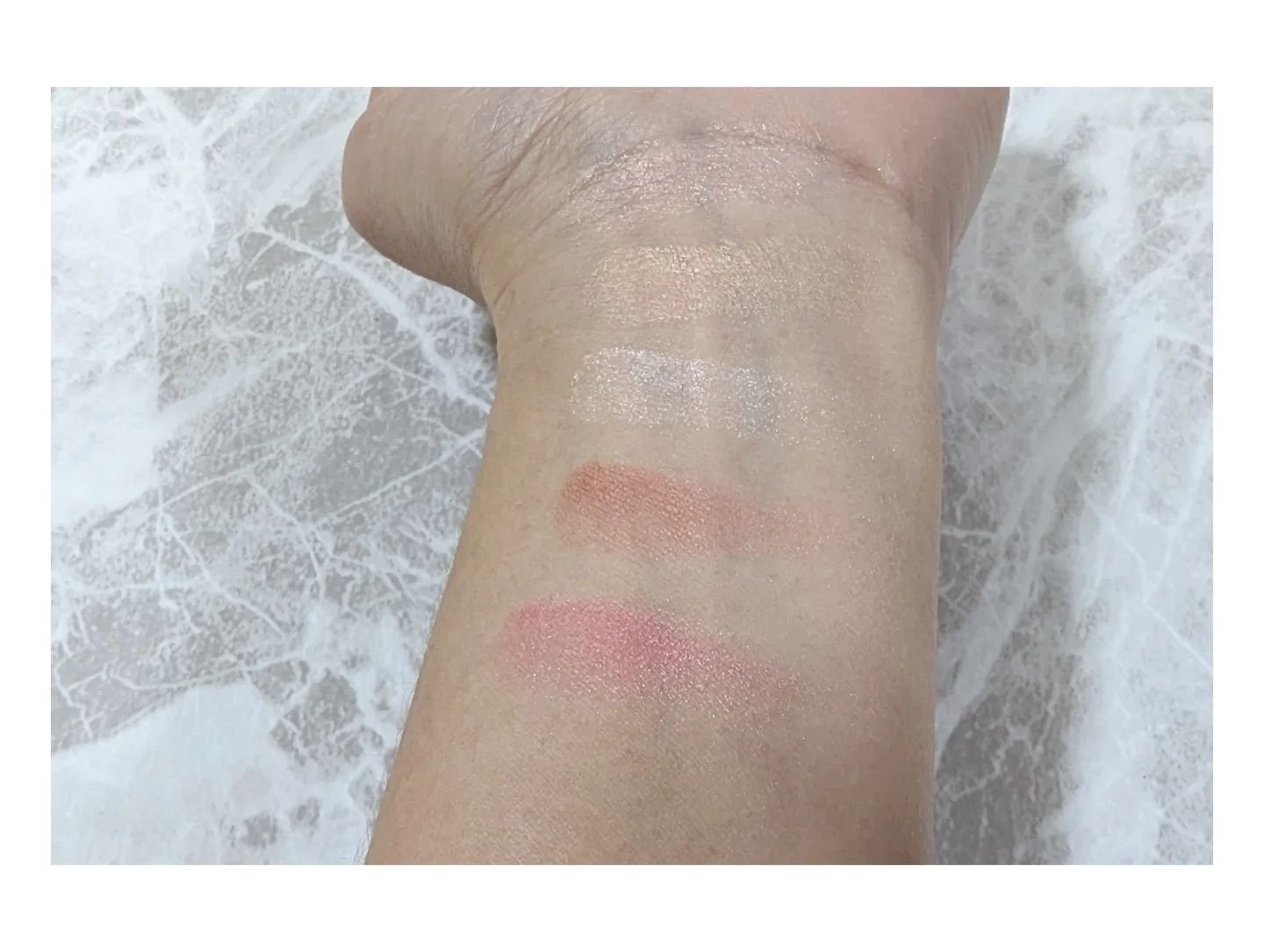 ジェリーイングヌードグロス/Laka/リップグロスを使ったクチコミ（3枚目）