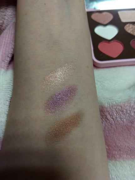 HOJO チョコレート ピンク ラブ アイシャドウのクチコミ「⭐本日のアイメイク⭐
昨日に引き続き
#HOJO チョコレートピンクラブアイシャドウ 02
.....」(2枚目)