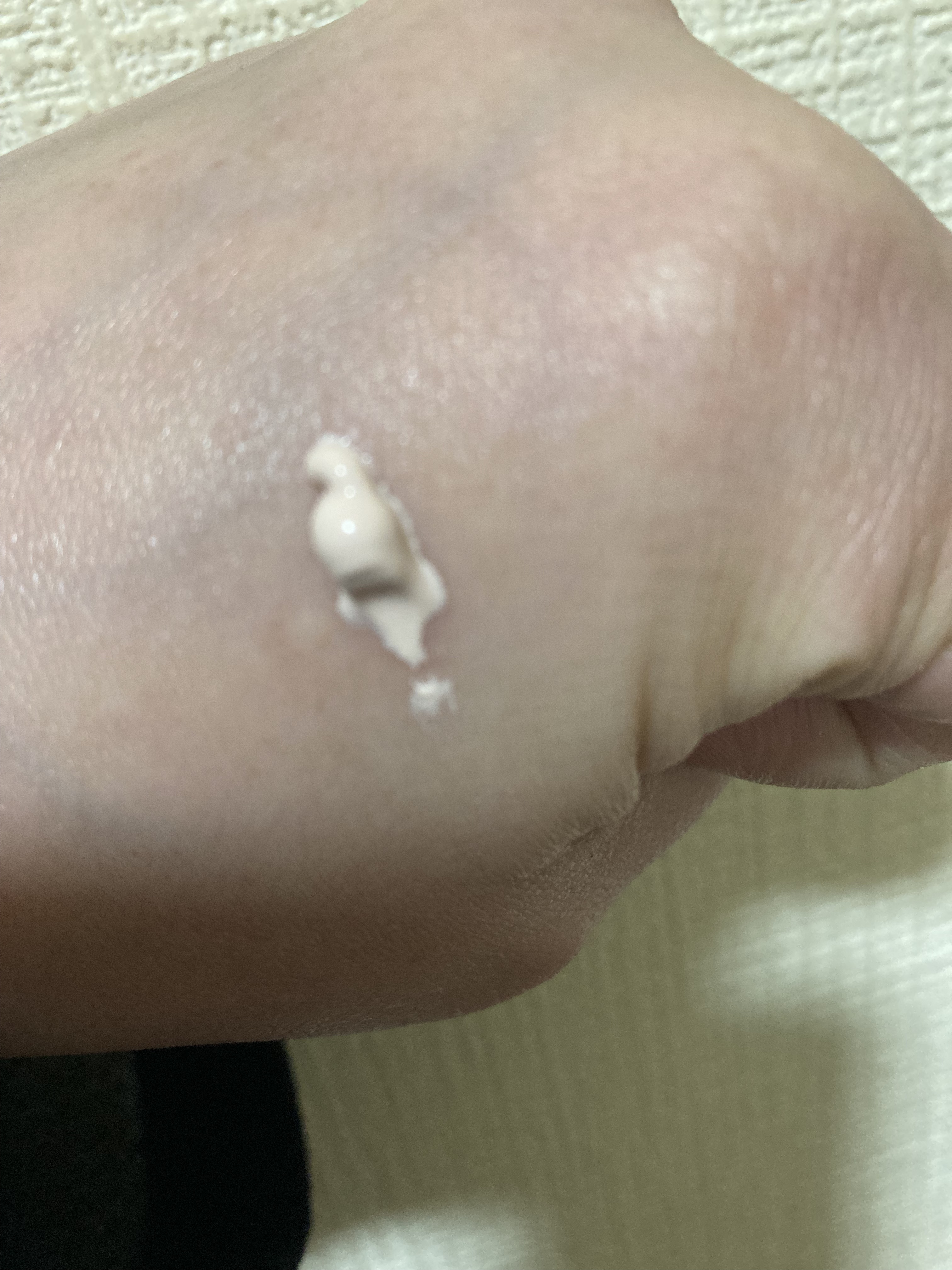 薬用美白 フェイクヌードクリーム ホワイトティーの香り/素肌記念日/化粧下地を使ったクチコミ（3枚目）