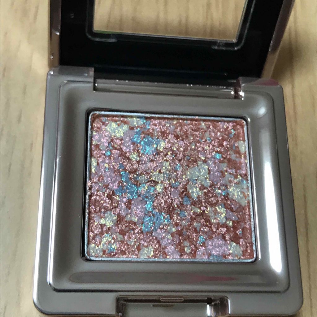 グリッタープリズム シャドウ/MISSHA/グリッターを使ったクチコミ（2枚目）