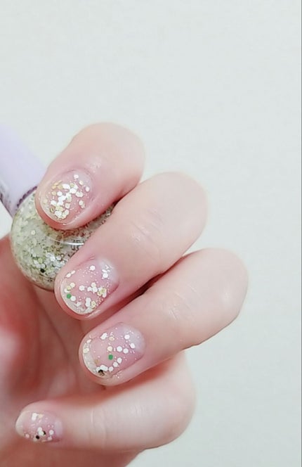 キキララ ネイル/DAISO/マニキュアを使ったクチコミ(2枚目)