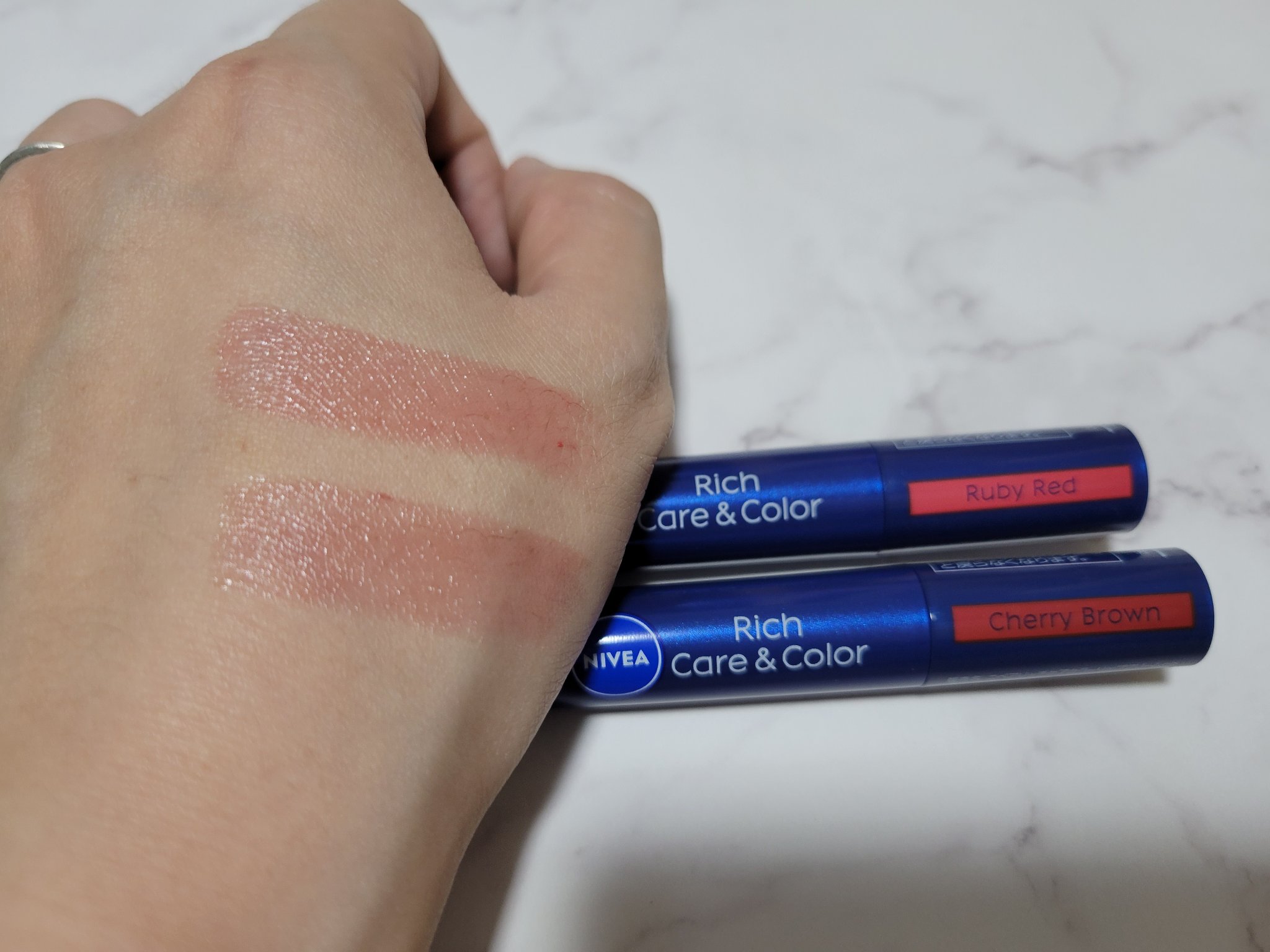ニベア リッチケア＆カラーリップ/ニベア/リップクリームを使ったクチコミ（3枚目）
