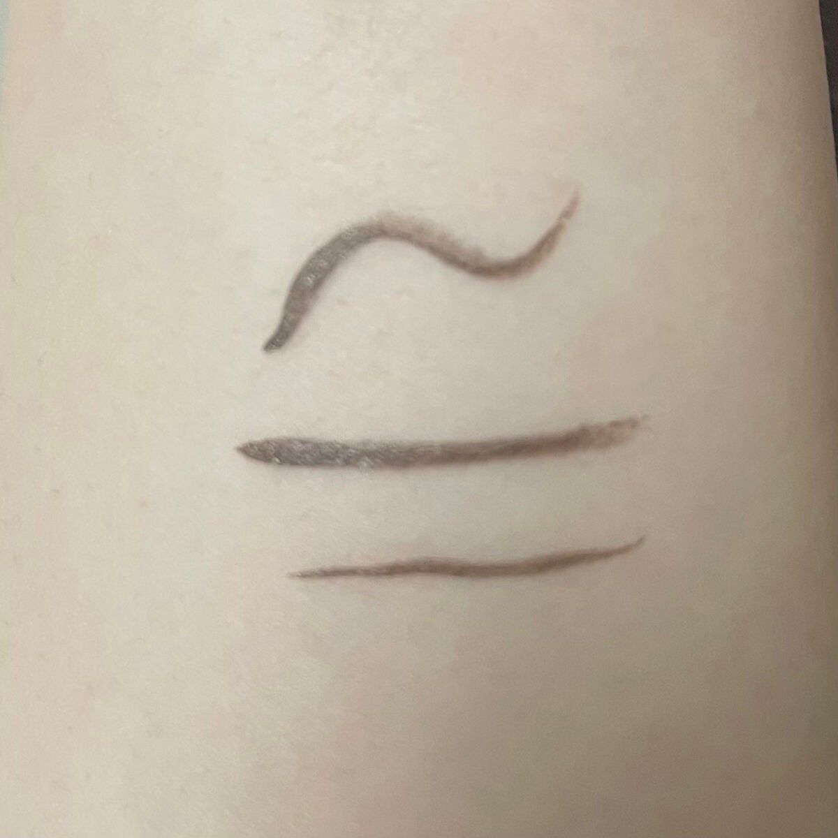 「密着アイライナー」ショート筆リキッド/デジャヴュ/リキッドアイライナーを使ったクチコミ(2枚目)