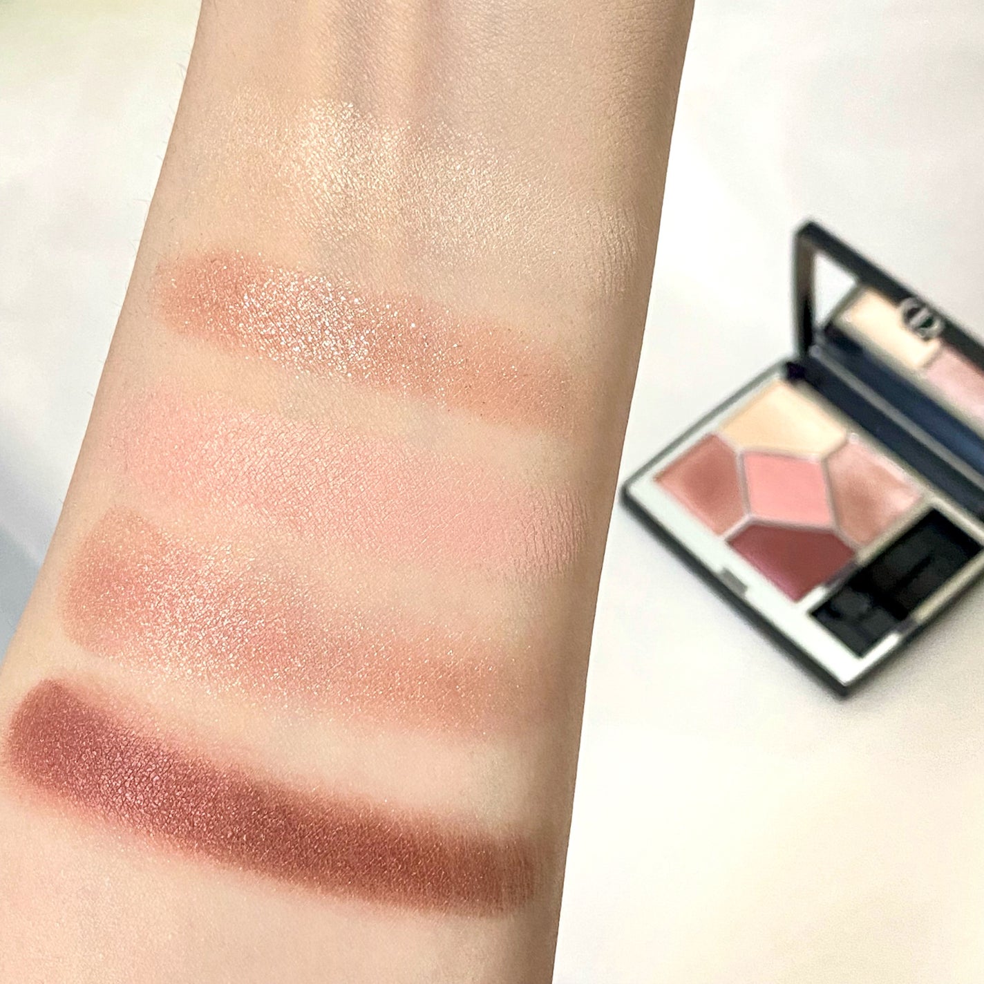 ディオールショウ サンク クルール/Dior/アイシャドウを使ったクチコミ(2枚目)