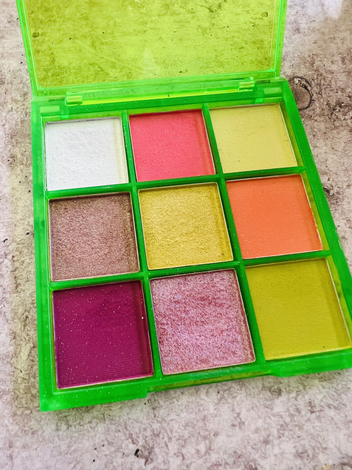 UR GLAM　BLOOMING EYE COLOR PALETTE 07/U R GLAM/アイシャドウパレットを使ったクチコミ（3枚目）