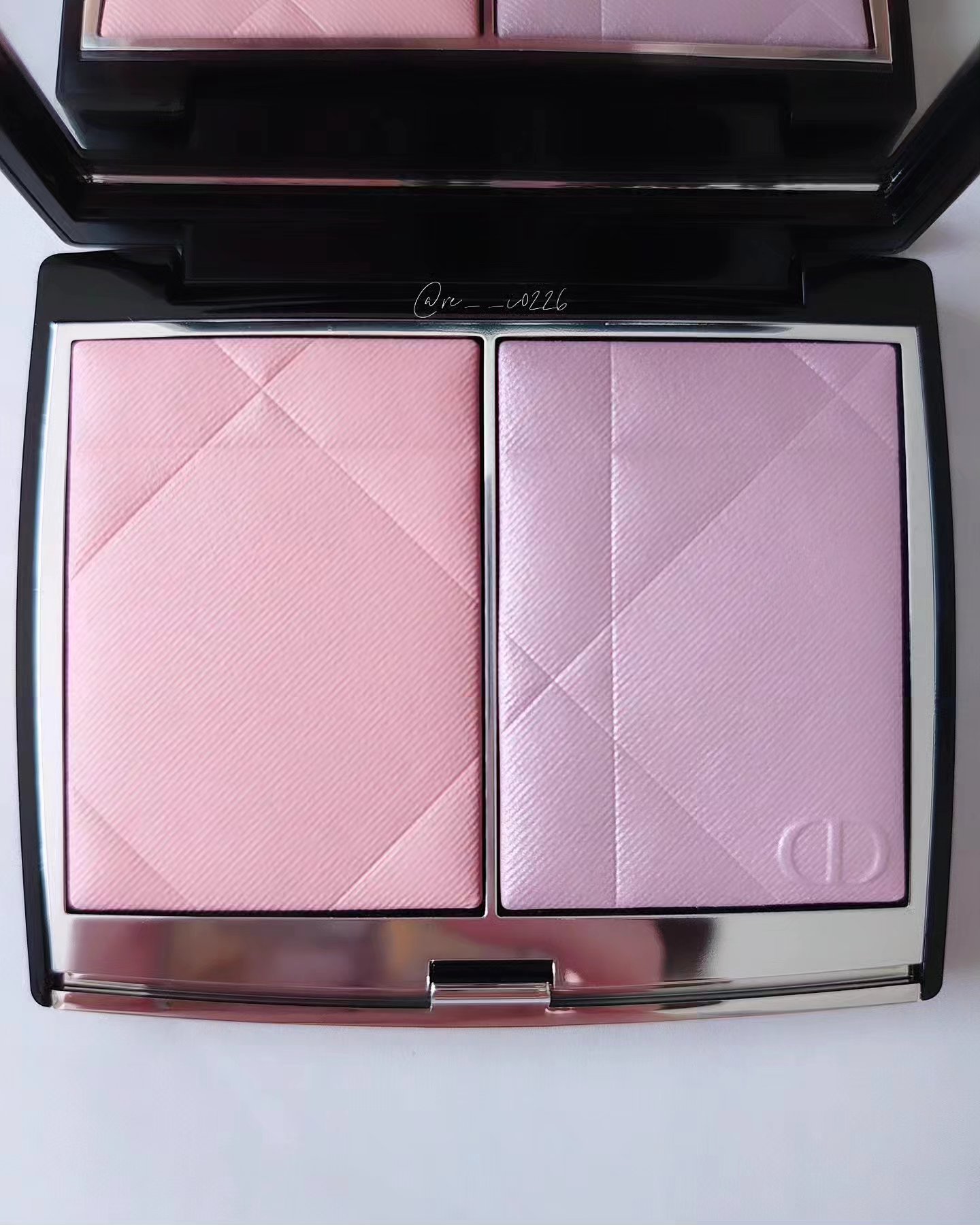 ディオールスキン ルージュ ブラッシュ カラー＆グロウ/Dior/パウダーチークを使ったクチコミ（2枚目）