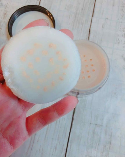 ミュウ フィニッシングパウダー/ミックウエルヴァ/ルースパウダーを使ったクチコミ(2枚目)