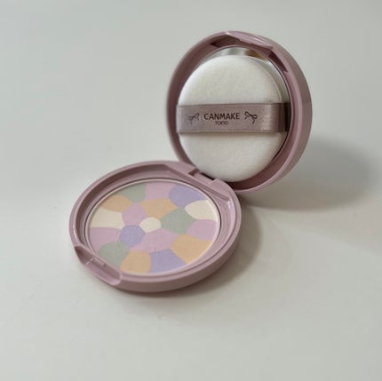 マシュマロフィニッシュパウダー ~Abloom~/キャンメイク/プレストパウダーを使ったクチコミ(2枚目)