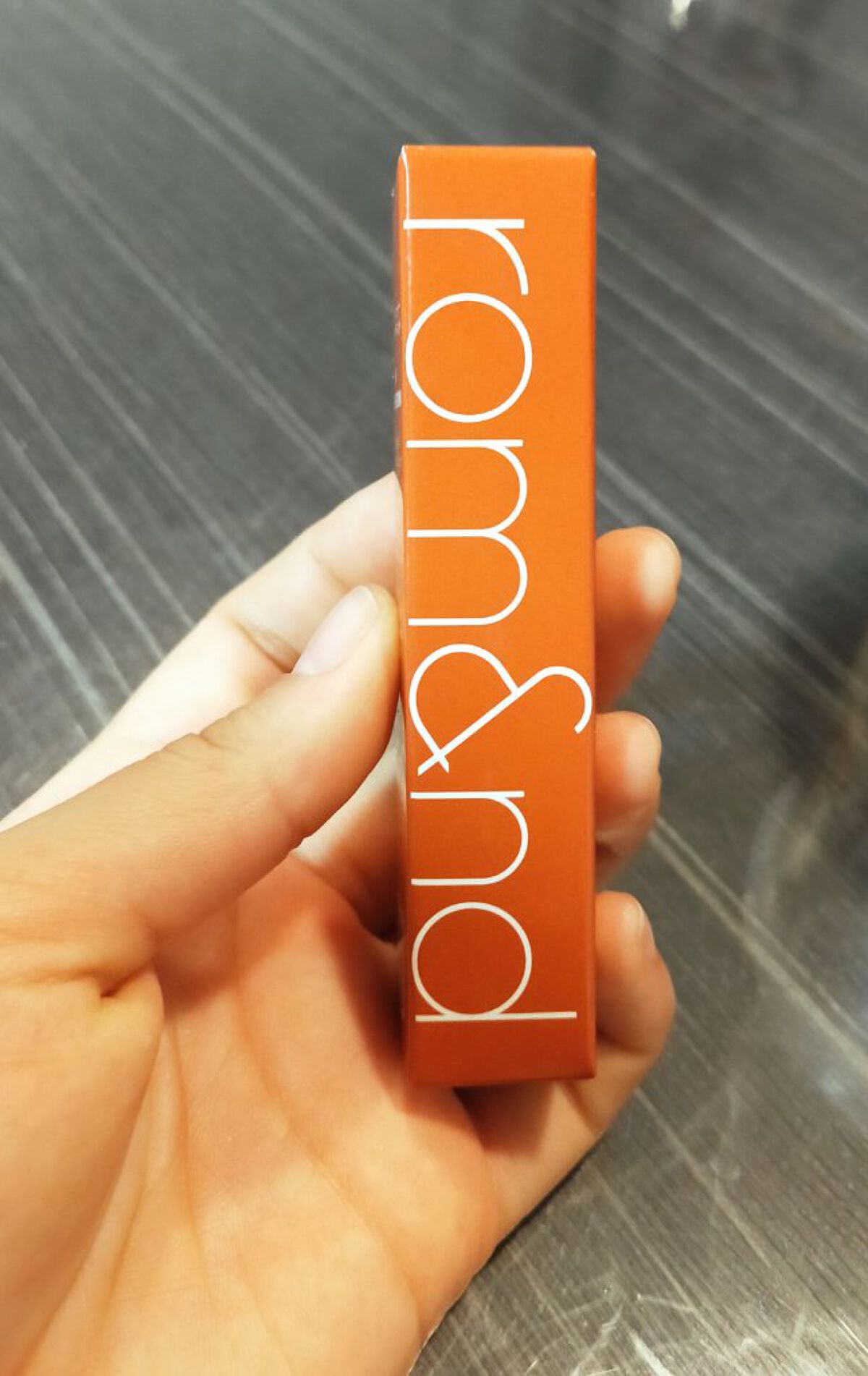 ジューシーラスティングティント/rom&nd/リップティントを使ったクチコミ（1枚目）