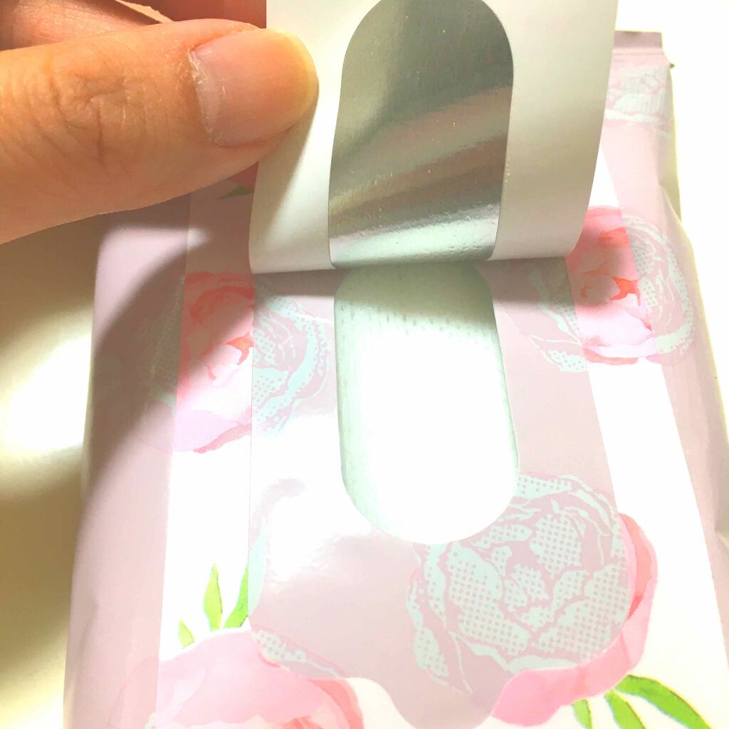 ワンダーハニー 素肌すっきりクールシャワーシート<ボディ用ふきとり化粧水>/VECUA Honey/ボディシートを使ったクチコミ(4枚目)