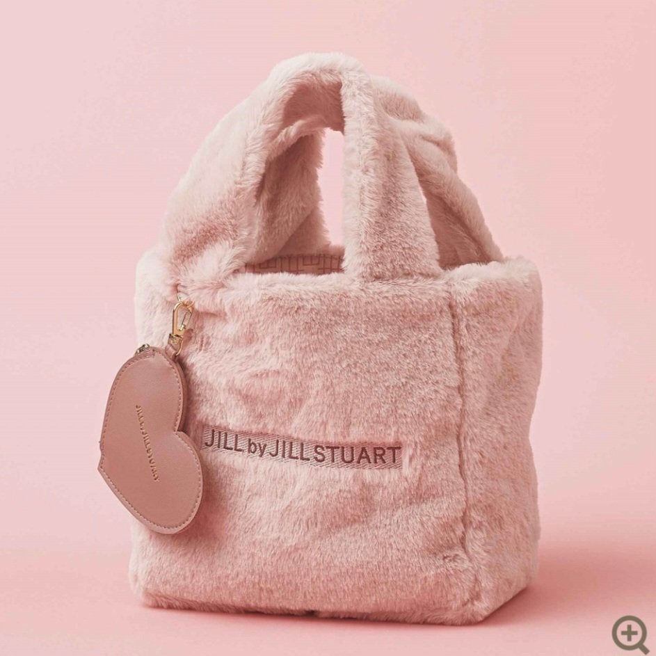 笹かま on LIPS 「11/12発売のsweet12月号のJILLのバッグが冬仕様で..」(2枚目)