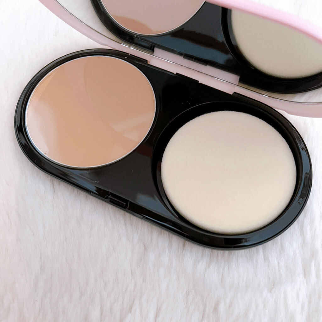 ライトフル C３ ナチュラル シルク パウダーファンデーション/M・A・C/パウダーファンデーションを使ったクチコミ（2枚目）