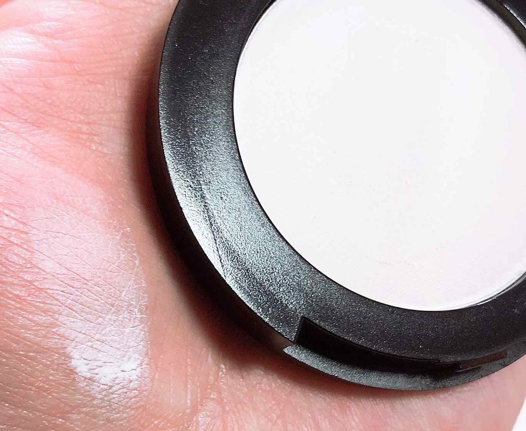 UR GLAM WHITE POWDER/U R GLAM/プレストパウダーを使ったクチコミ(4枚目)