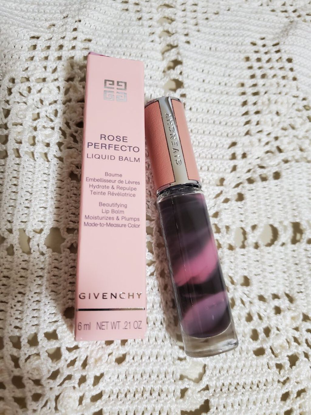 ローズ・パーフェクト・リキッド No.011 ブラック･ピンク（新）/GIVENCHY/口紅を使ったクチコミ（1枚目）