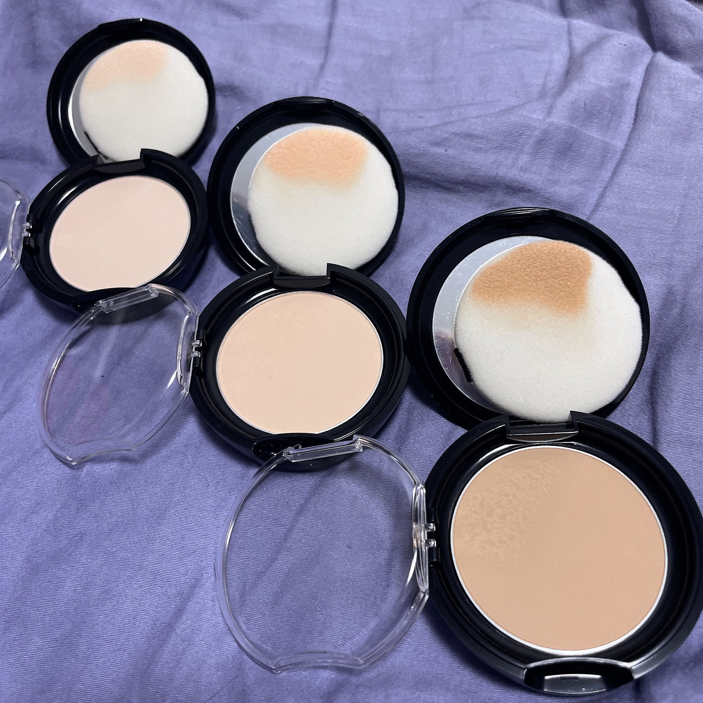 ブラーパウダーパクト/ABOUT TONE/プレストパウダーを使ったクチコミ(3枚目)