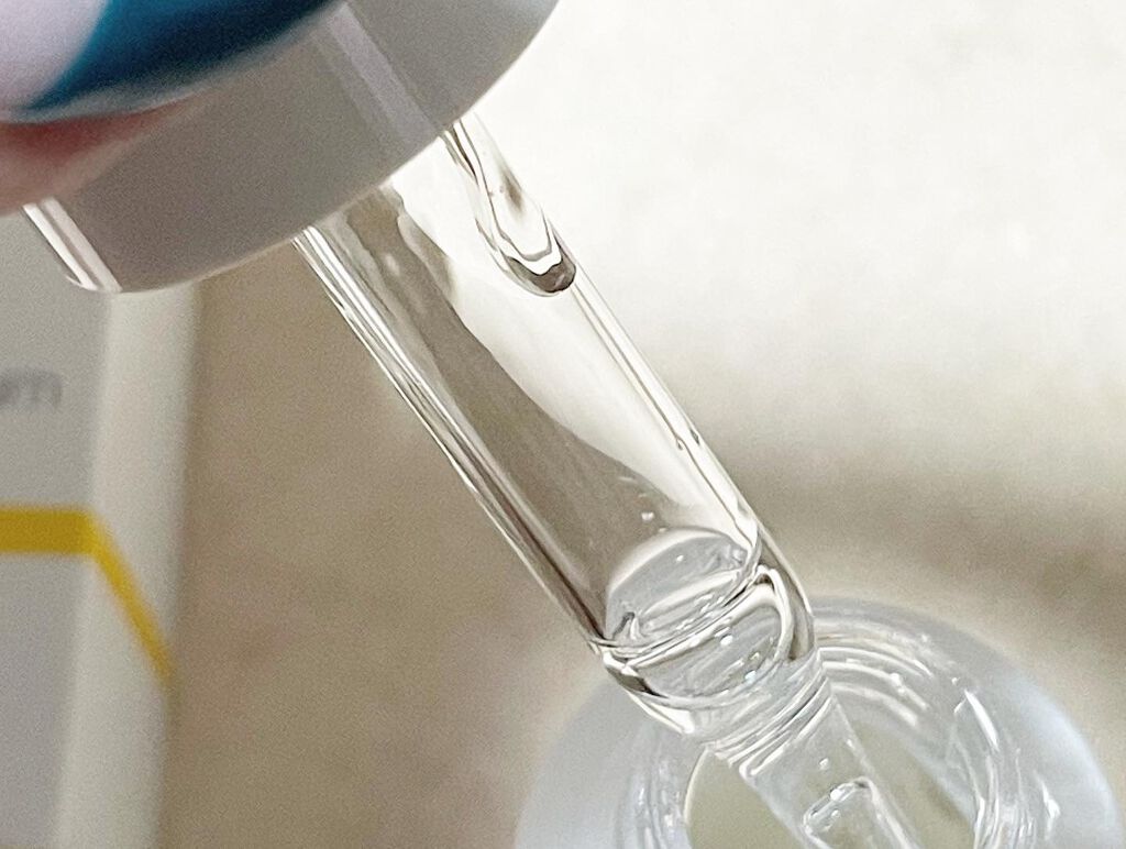 comaki on LIPS 「クリニックフォアのリペアCセラムをお試ししました。スポイト状..」(2枚目)