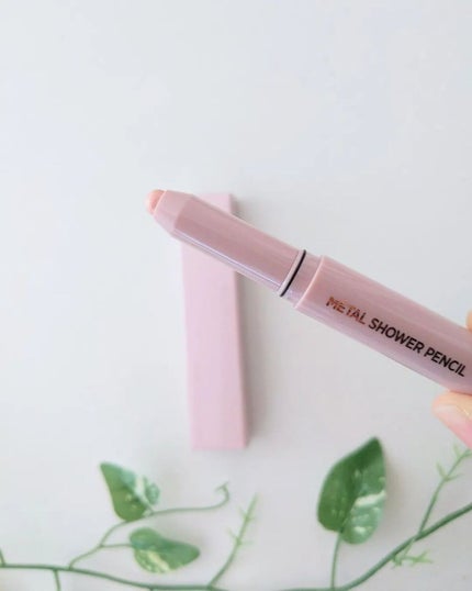 ウォンジョンヨ メタルシャワーペンシル/Wonjungyo/スティックアイシャドウを使ったクチコミ(2枚目)