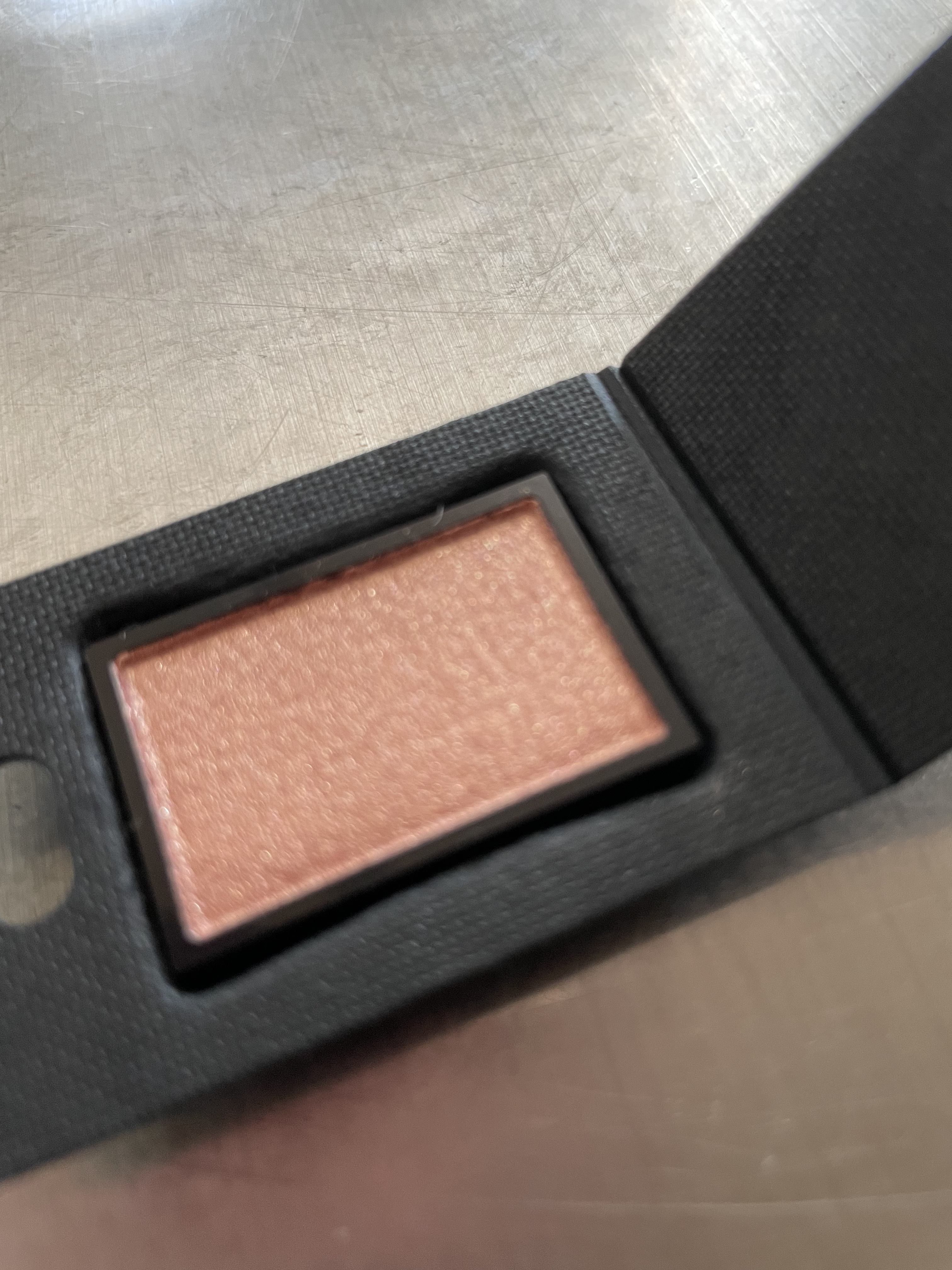 セルヴォーク ヴォランタリー アイズ/Celvoke/単色アイシャドウを使ったクチコミ（3枚目）