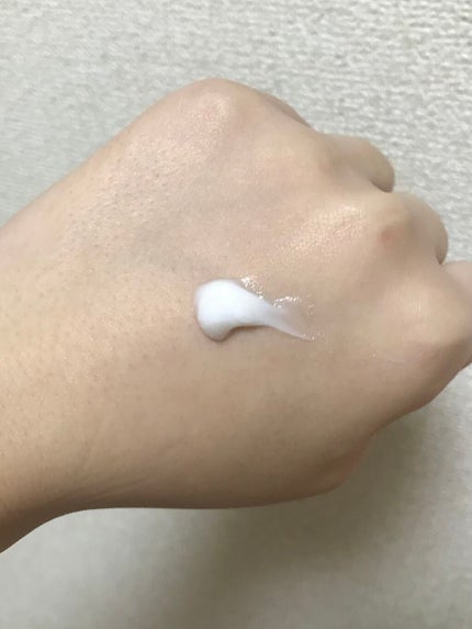 スーパーリッチシャイン ストレートビューティー うねりケアトリートメント/LUX/洗い流すヘアトリートメントを使ったクチコミ(3枚目)