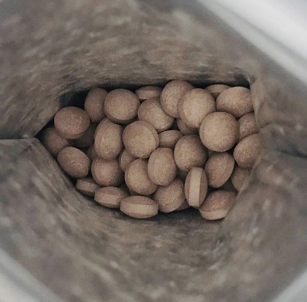 ライスコロッケのクチコミ「株式会社ハーブ健康本舗さんのシボヘール飲んでみました
シボヘールは肥満気味な方のお腹の.....」（2枚目）